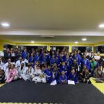 Charles Oliveira Instagram - Hoje foi dia de treinão e graduação do nosso @institutocharlesdobronxs e academia @charlesoliveiragoldteam só gratidão a todos por fazerem parte da nossa família @macacodna @jorgepatinomacaco Centro de Treinamento Charles Oliveira Gold Team
