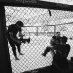 Charles Oliveira Instagram - "Mesmo quando eu andar por um vale de trevas e morte, não temerei perigo algum, pois tu estás comigo; a tua vara e o teu cajado me protegem." 🙏🙌🙏 "Even though I walk through the darkest valley, I will fear no evil, for you are with me; your rod and your staff, they comfort me." 🙏🙌🙏 São Paulo, Brazil