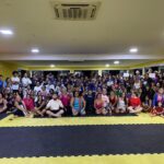 Charles Oliveira Instagram - Hoje foi dia de treinão e graduação do nosso @institutocharlesdobronxs e academia @charlesoliveiragoldteam só gratidão a todos por fazerem parte da nossa família @macacodna @jorgepatinomacaco Centro de Treinamento Charles Oliveira Gold Team