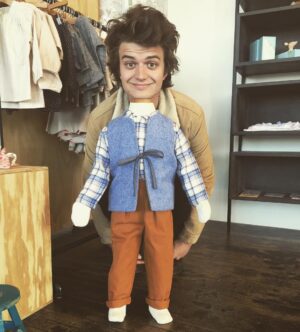 Charlie Heaton Instagram - so long farewell auf wiedersehen goodbye  I'm gonna miss you dearly buddy 😢. See you in the sunshine city xx