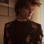 Charlie Heaton Instagram - #gq #gucci