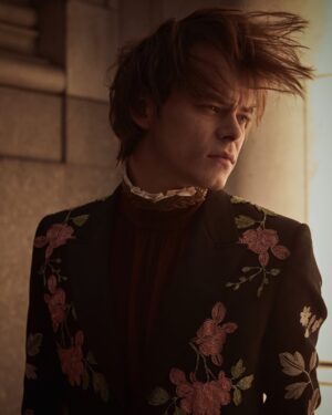 Charlie Heaton Instagram - #gq #gucci