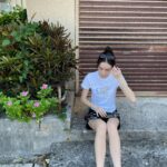 Charlize Lamb Instagram - Mini skirt and Birkenstocks