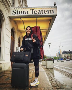 Charlotta Björck Instagram - HAPPY MAMMI
on the road again
osv
🥳🥳🥳