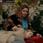 Charlotta Björck Instagram – Jag vet vilken film du ska se den 26:e december!
TACK OCH FÖRLÅT.
❤️ Regi: @_lisaaschan_ 
Foto: @netflixnordic