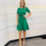Charlotte Hawkins Instagram - Going green today on @gmb! 💚 Dress @karen_millen Make-up @kkelsing1 Hair @christinabhair Styling @debbiedresses @hollyslater #gmb #goodmorningbritain