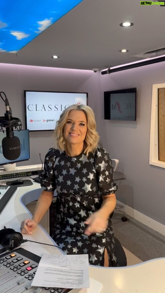 Charlotte Hawkins Instagram - I’m wearing stars tonight in celebration! ✨ Come & join me from 9pm on @classicfm for my brand new series Young Classical Stars! 🎶 @global @globalplayer #youngclassicalstar #youngclassicalstars #classicfm #friday #fridaynight