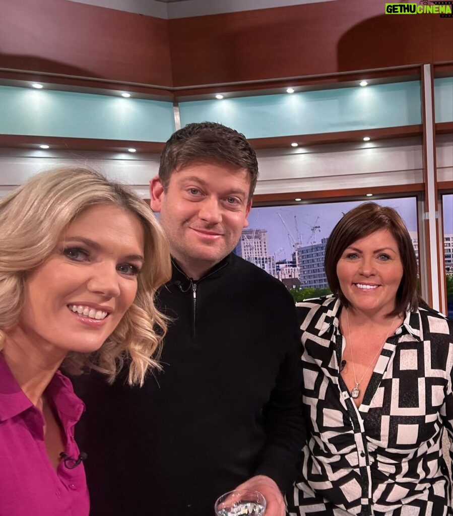 Charlotte Hawkins Instagram - Today on @gmb.. saying cheers with a cuppa despite the shocking news that tea has been replaced by coffee as the nation’s favourite hot drink! ☕️ We had the astounding story of 91 year-old Betty, the oldest victim of the post office scandal who said they can ‘stuff their money’ as it won’t bring her husband back. The two parents of children who tragically died from terminal illnesses - @ceri.menaidavis & @helpharryhelpotherscharity on their fight to get financial help for families going through the same. @Bananarama_official on 40 years of hits, & how their partying inspired French & Saunders with those raucous Ab Fab scenes! 🥂Plus following the praise for Prince William as he takes time out to look after his family while his wife is in hospital, we debate with @atehjewel & @marvynharrison whether men should be congratulated for looking after their children… 🤔 #gmb #goodmorningbritain