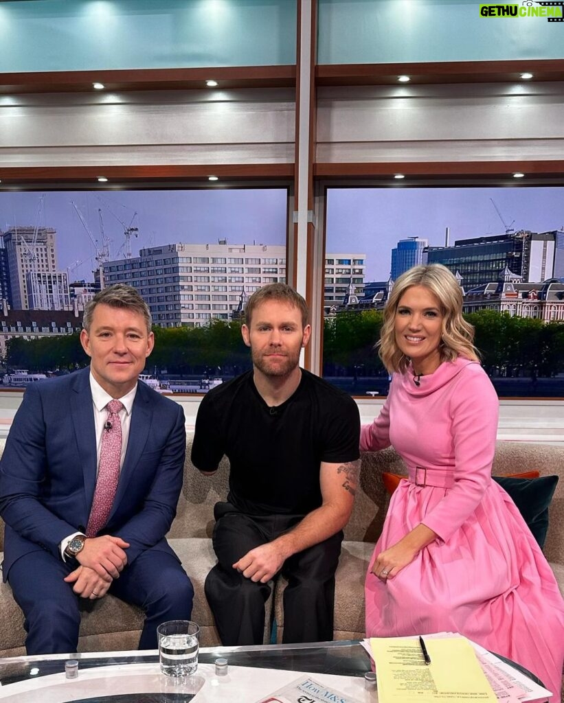 Charlotte Hawkins Instagram - Today on Good Morning Britain - a packed show with breaking international news, the post office victim wrongly jailed when 8 weeks pregnant, the power of social media reuniting @markormrod with his stolen prosthetic legs, @officiallesleyjoseph on playing a grandmother in the Addams Family musical, plus should children have toothbrushing lessons at breakfast clubs? (Never thought I would share the toothbrushing song I made up for my daughter live on-air 🤦🏼‍♀️😂). @louisa_james left a chilly Downing St & joined us in the studio to bring us the news updates. But the big question of the morning… just what is @benshephardofficial drinking - energy drink or wee?! 🤔😂 #gmb #goodmorningbritain