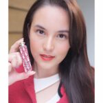 Chelsea Islan Instagram - Loving my Dior Addict case inspired from the House of Dior’s aesthetic codes – allowing me to couturify my full look and the beauty routine. My personal favorite would be the 521 Diorelita in Burgundy Oblique case to match my red lip in Dior Addict #008. Which one will you choose? #DiorAddict @diorbeauty 🌹♥️