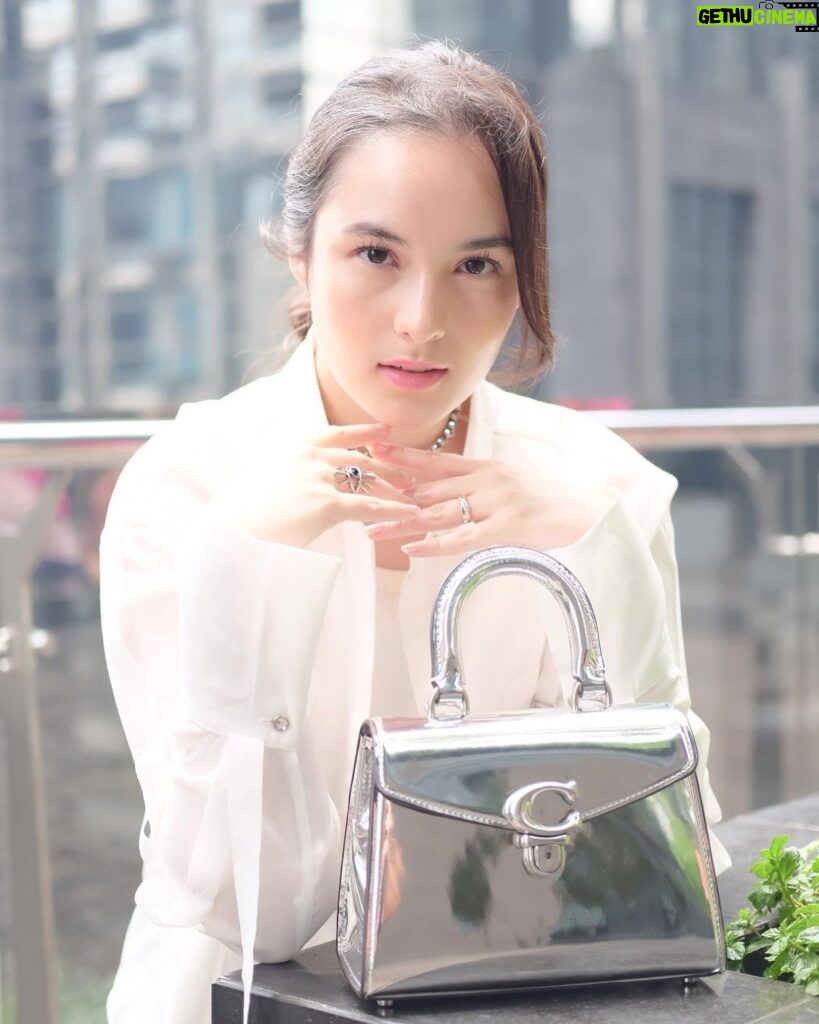 Chelsea Islan Instagram - Everyone has an inner glow. Wearing your shine is not only about looks. It’s about personal empowerment. #CoachNY #WearYourShine 🌟