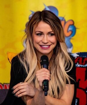 Chelsey Reist Instagram - when asked how excited i am for the upcoming long weekend camping... 😈