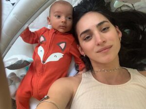 Cherie Jimenez Instagram - ..And now my life is complete 🧩Becoming a Mother has been the greatest gift ✨🦊
