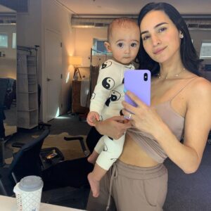 Cherie Jimenez Instagram - Working with my sweet Angel baby✨📷 Thank you @expectingmodels.official ♥️🤱🏻