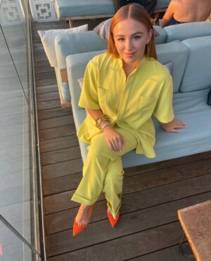 Chloe Lukasiak Instagram - I’m getting my hair done in a few hours 🤍 Which color have you liked best so far?