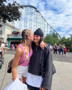 Chloe Lukasiak Instagram - Kennywood day 🎢 Went on 2 rides & ate lots of food