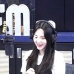 Cho Yi-hyun Instagram - 영스트리트 라디오 디제이 첫날 끝💓 내일도 8시에 보는 라디오에서 만나요!