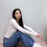 Cho Yi-hyun Instagram - 🤎 #캘빈클라인 #mycalvins #캘빈클라인풋웨어