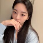 Cho Yi-hyun Instagram - 2023 첫 피드 만23살 조이현🐰