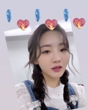 Cho Yi-hyun Instagram - 🎀💓