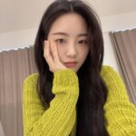 Cho Yi-hyun Instagram - 셀카를 찍어 봤습니다😬✌️ 5월이네요, 모두 몸도 마음도 건강하시길🤎