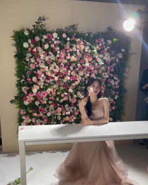 Cho Yi-hyun Instagram - Hello, my @lloyd_thegift 🎀