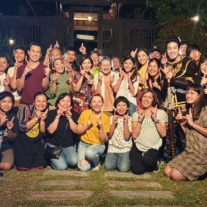 Chomchai Chatvilai Instagram - ปิดกล้องแล้ว แต่ไม่บอกว่า เมื่อไหร่ ขุนปราบดาบข้ามภพ ต้องติดตามกันน้ะจ้ะ.  ไม่งั้น จบไม่รู้ด้วยน้ะ ที่รักของแม่ทุกคน