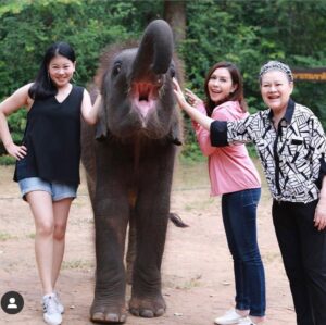 Chomchai Chatvilai Instagram - แก่นแก้ว ละครลูกสาวแม่ ทางช่อง 3 อย่าลืมดู ทุกวัน 19.00 น. จุ๊บ จุ๊บ จุ๊บ
