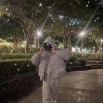 Chris Chiu Instagram - 應大家要求 應景ㄧ下 初雪來了🩶 #初雪 #dance #merrychristmas #exo