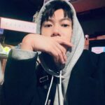 Chris Chiu Instagram - 終於到了可穿帽T大衣的季節 #冬天穿搭