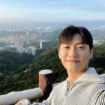 Chris Chiu Instagram - 2023年的最後兩天 睡到飽 起床吃了個早餐 到處走走 突然覺得今年過的好快 這一年 自我調整很多 有過徬惶 無助 但在最需要幫助的時候就是會出現幫助我的人 真心充滿感謝！ 願今年發生的一切不開心事都可以遠走 開心的事可以延續下去 2024年對我來說 是很重要很關鍵的一年 我會好好把握 讓大家看到更不一樣的自己 明年見🩶🫶🏼