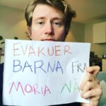 Christian Mikkelsen Instagram - #evakuerbarnaframorianå @erna_solberg