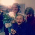 Christian Mikkelsen Instagram - Vi i Bare Moro Impro spretter champagnen etter fett show for masse joviale nordlendinger i Leknes! Takk til @benjarsen og Stand Up Lofoten! #bmimpro #baremoroimpro #leosavn