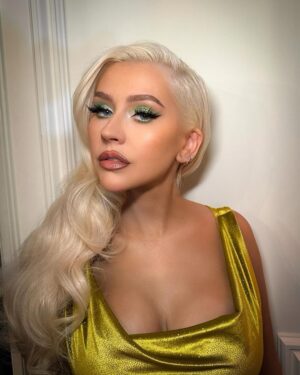Christina Aguilera Thumbnail - 352.5K Likes - Most Liked Instagram Photos