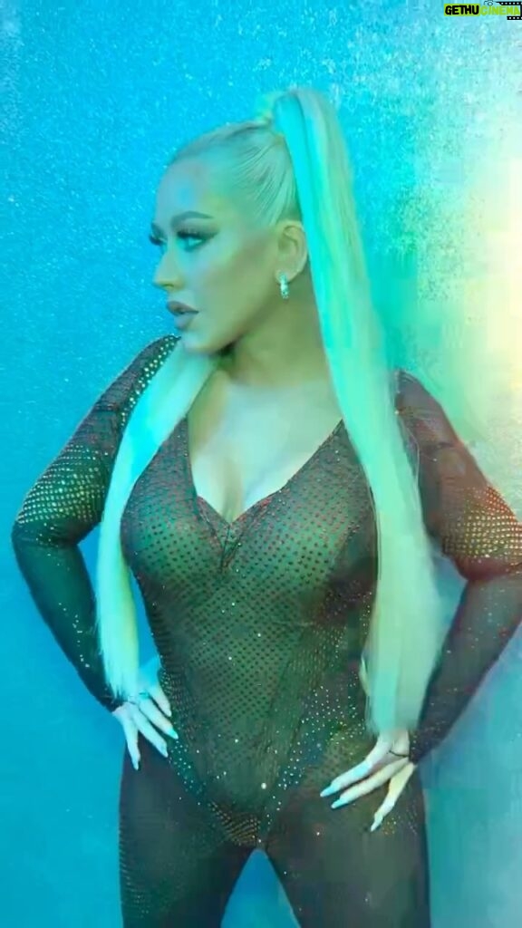 Christina Aguilera Instagram - I do what I wanna 🔥🏳️‍🌈 #NYCPride