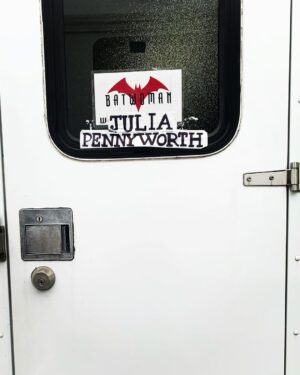 Christina Wolfe Instagram - It’s the season finale of @cwbatwoman tonight! 🍿 .
It has been a wild ride playing Julia and I’m grateful for every minute of it. An ENORMOUS thank you to @carolinedries and to the loveliest and most welcoming cast, crew and writers. I have absolutely loved working with you and I miss you already! 🙏I also want to thank all of the fans for your support- hope you enjoy the finale! .
Episode 20 written by @heydonwhitehead and #hollyhenderson, directed by @reallivsmum 🦇❤️🤘