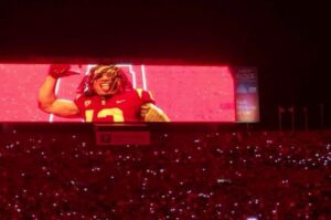 Christine Nguyen Instagram - Great game, but way too close for comfort!  #FightOn #USC #Trojans