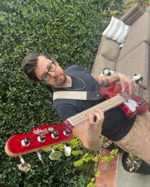 Christopher Mintz-Plasse Instagram - MY FIRST CUSTOM BASS BBS!! I have been playing right handed basses upside down for forever now, until I got linked up with the legend Viv over at @wilcockbasses - He made me a left handed body, with a right handed neck, E string on the bottom (as the lord intended) Now I’ll never stress about turning the volume knob down low during a live show. Cannot wait to rip this live with @colorvisionmusic and @benkweller !!! And the tone is warm n’ delicious. A dream bass

PS thanks to the other lègè @timlefev for the introoo
