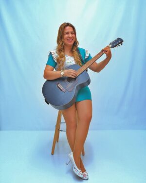 Cláudia Martins Instagram - Dia mundial da música
A música tem um papel muito importante e especial na minha vida como sabem! 
Gostava muito que partilhassem comigo qual o papel da música na vossa vida....quero saber! 
Partilhem nos comentários!