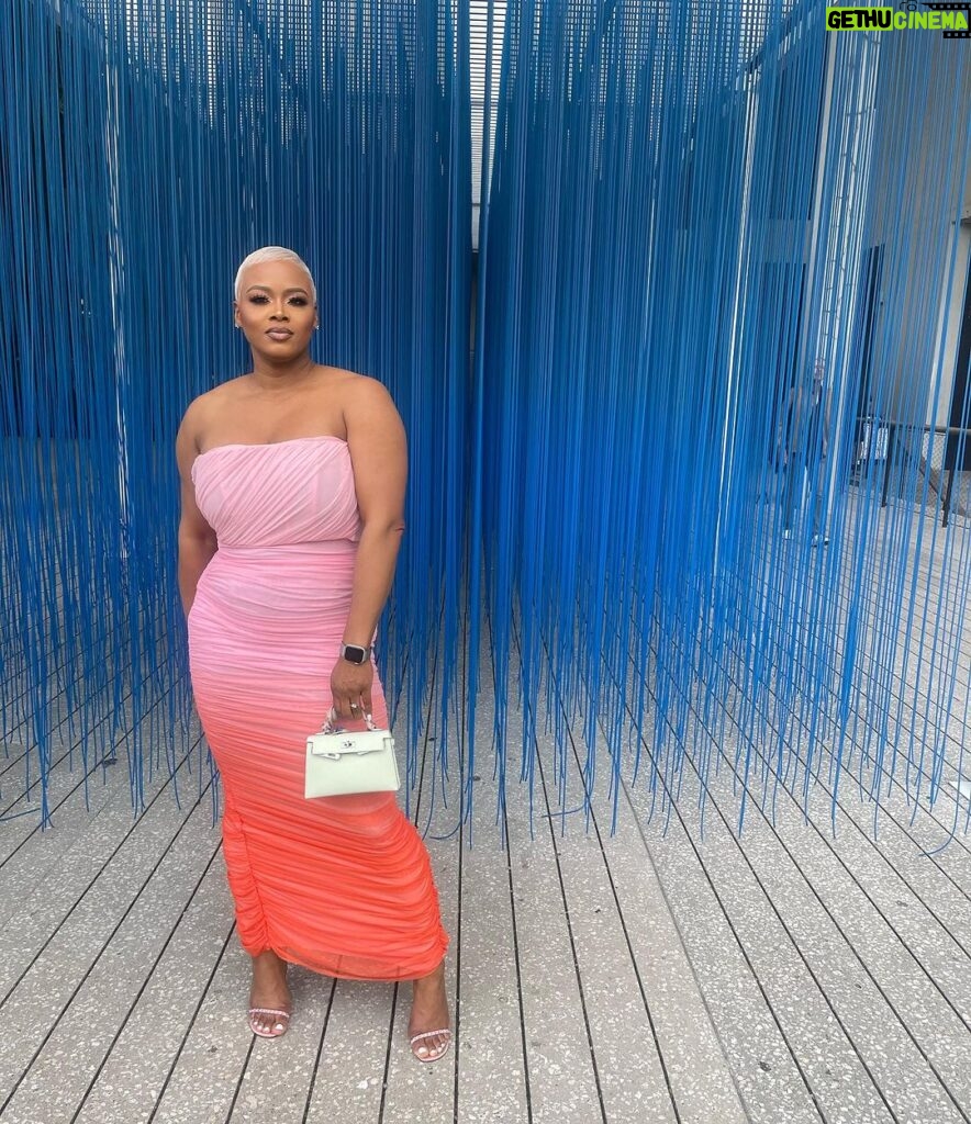 Claire Sulmers Instagram - Day 1 at #artbasel was fun! @alaiia had me out allll night so I am resting up, but stay tuned for more fun! Started my day off at an @americanexpress brunch where I saw my boos @boodieinc , @bryonjavar , @kollincarter , @muurswagg @iamjaelroumain and @ny_asamoah . The I said hi to @lex_a_s before speaking on my panel (video to come)!. I switched from my @houseofcb dress to @goodamerican pants for a @fearofgod x @adidas event, where I snapped some pix with @saintjhn . #thebomblife is #blessed, thank you GOD for allowing me to live my dreams with flourish surrounded by such great people💣 Makeup: @mlatricemua Get my #prince tee @fashionbombdailyshop ! #artbasel #artbaselmiami #miami #miamibeach #miamimarlins Miami, Florida