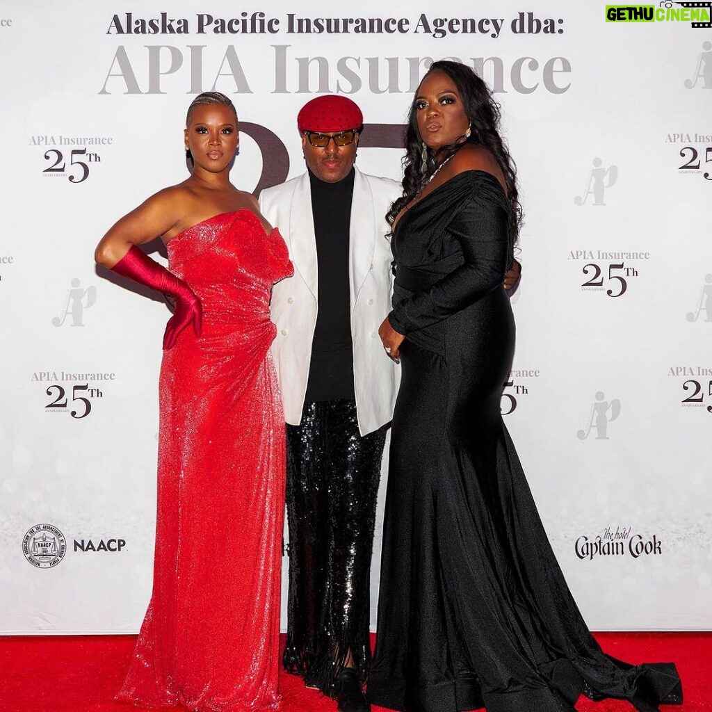 Claire Sulmers Instagram - Over the weekend, @fashionbombdaily touched down in #Alaska to cover the #redcarpet of @tracey_parrish_insurance_lady ‘s 25th anniversary celebration of her company @apiainsurance ! The soirée was action packed, and included several performances including poetry by @dasha_kellham , giveaways by @yvettecrocker_artist , music by @graceweber , comedy by @kellykellz_22 , and looks from @alaskafurgalleryanchorage , modeled by @silverfoxsquad ! @imdrcah and I closed the night by awarding one of the guests with a cash prize for #bestdressed ! It was a fab time, and I loved to see how people get down in the Last Frontier! For the night, I wore a @valdrinsahiti gown and gloves from @tsmgofashionrental , and later slipped on a cape from @thefurandleathercentre ! Thx to @zerinaakers and @baldwinwearsblack for helping me look and feel glam in #Alaska ! Stay tuned for more pix + a write up on FashionBombDaily.com and TheBombLife.com. To have #fashionbombdaily cover your event, e-mail book@clairesulmers.com. What do you think? Makeup: @aderaseuoc 📸 : @sylvanusedi_photo #clairesulmers #thebomblife #alaskaphotography #alaskaadventure #alaskaliving #alaskalove #traceyparrish #clairesulmers #apiainsurance #tsmgofashionrental Anchorage, Alaska