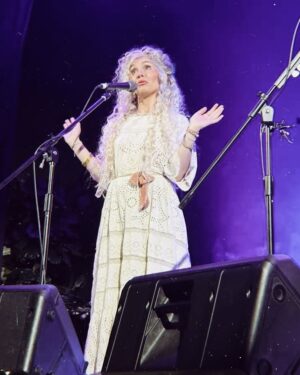 Clare Bowen Thumbnail - 610 Likes - Top Liked Instagram Posts and Photos