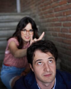 Claudia Gusmano Instagram - Guida astrologica per cuori infranti 2. @albertoparadossi per non giudicare mai i personaggi 😂❤️. Ph @lucia.iuorio #netflix