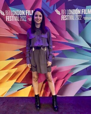 Claudia Gusmano Instagram - Sono stati giorni pieni di emozioni. Primadonna di Marta Savina è un film forte, bellissimo e necessario. Grazie @renecaovilla @federicatosi ❤️. Grazie filmitalia per essersi preso cura di me ed in particolare @nucannabella . Grazie @britishfilminstitute❤️❤️ . Siamo dei privilegiati a poter fare questo lavoro. Tanta gratitudine e felicità. Adesso ci vediamo a Roma ad @alicenellacitta il 18 Ottobre alle 21 ❤️. Prodotto da @caprientertainment in coproduzione con la Francia #MedsetFilm, in associazione con @tenderstories_ _ in collaborazione con @rai_cinema , @visionfilmdistribution , @skyitalia e uscirà prossimamente al cinema distribuito da @europictures_ . Press @andreasmercante @edoardoa ❤️