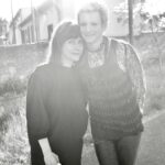 Claudia Michelsen Instagram - @in.einem.land.film KINOSTART 6.OKTOBER @aelrungoette @zieglerfilm_germany @tanja___ziegler @tobisfilm @studiobabelsberg @gretchenfilm @marleneburow @sabintambrea @david.schuetter @joerdis_triebel @siratopic @peter_schneider_schauspieler uvm.💕