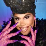 Coco Jumbo Instagram - Love these nails from @clawsinabox 💜💜💜