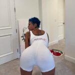 Coi Leray Instagram - @pinkzushii Merch Loading 🌸🍣💖 my hair is growing 😍 follow @pinkzushii @pinkzushii @pinkzushii ‼️ Calabasas, California