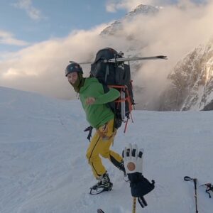 Colin O'Brady Instagram - Despite having to hike down instead of ski, energy was high on summit #1 of the 50 High Points project in summer of 2018! 

Went straight from the base of Denali to Hawaii and onward to summiting the highest point in the remaining 48 states — all in 21 days!  Whirlwind.

You can read more about 50HP on my website or check out my YouTube page to see the videos! 

#BePossible