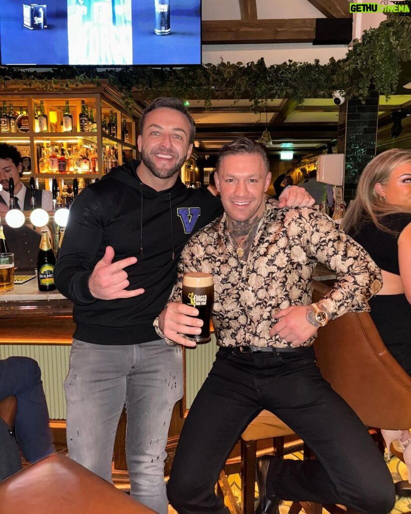 Conor McGregor Instagram - Enjoying a delicious pint of @forgedirishstout on Super Bowl Day at the home, @theblackforgeinn! We hope you enjoyed your Super Bowl Weekend our American friends, we had the game on LIVE in house here in Ireland! #cosy What a show! 🇺🇸🏈