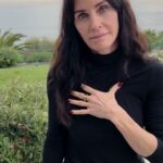 Courteney Cox Instagram - Unconditional love…not so much